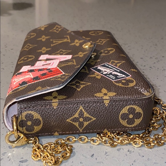 Louis Vuitton purse - Picture 3 of 13